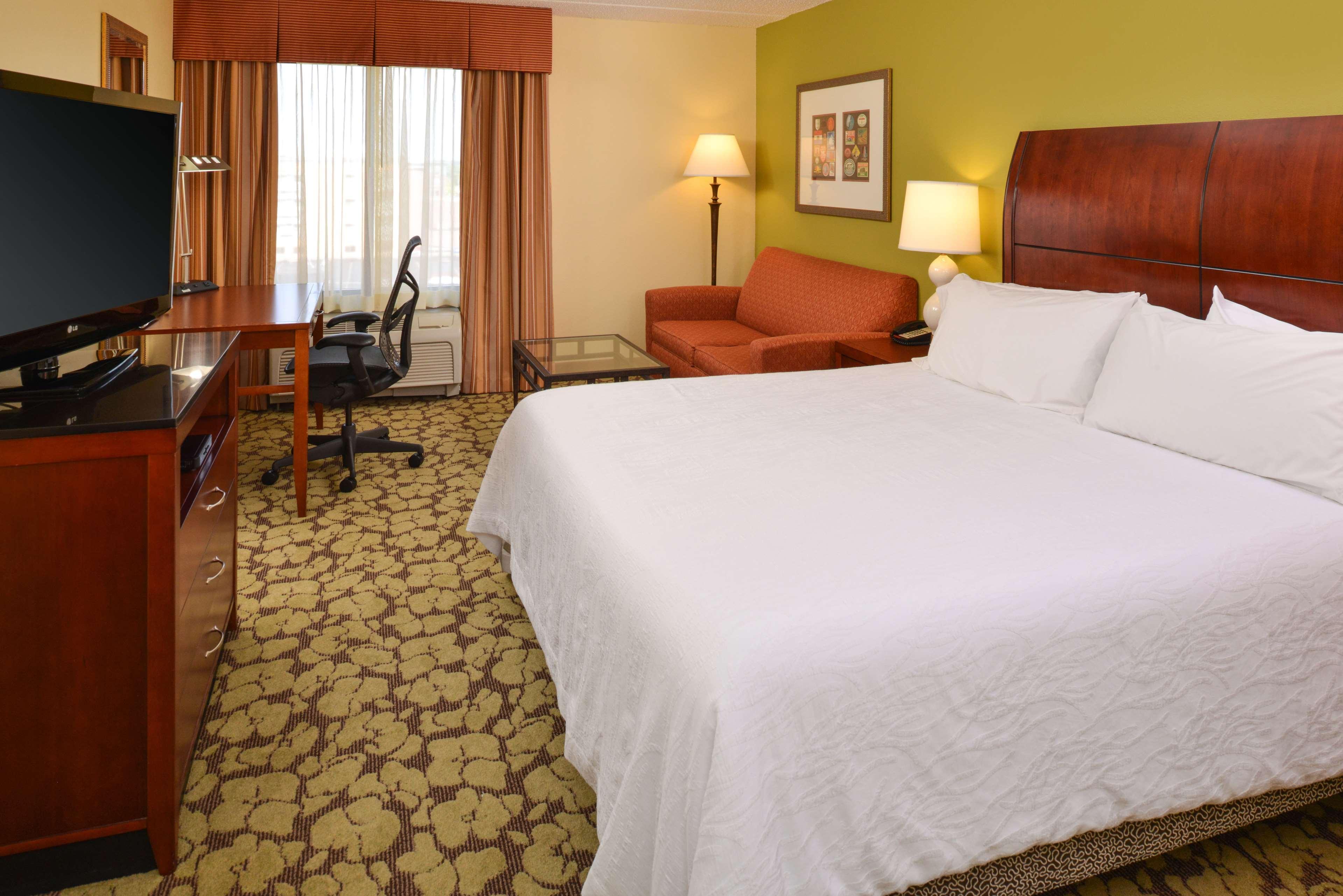 Hilton Garden Inn Terre Haute Exterior foto