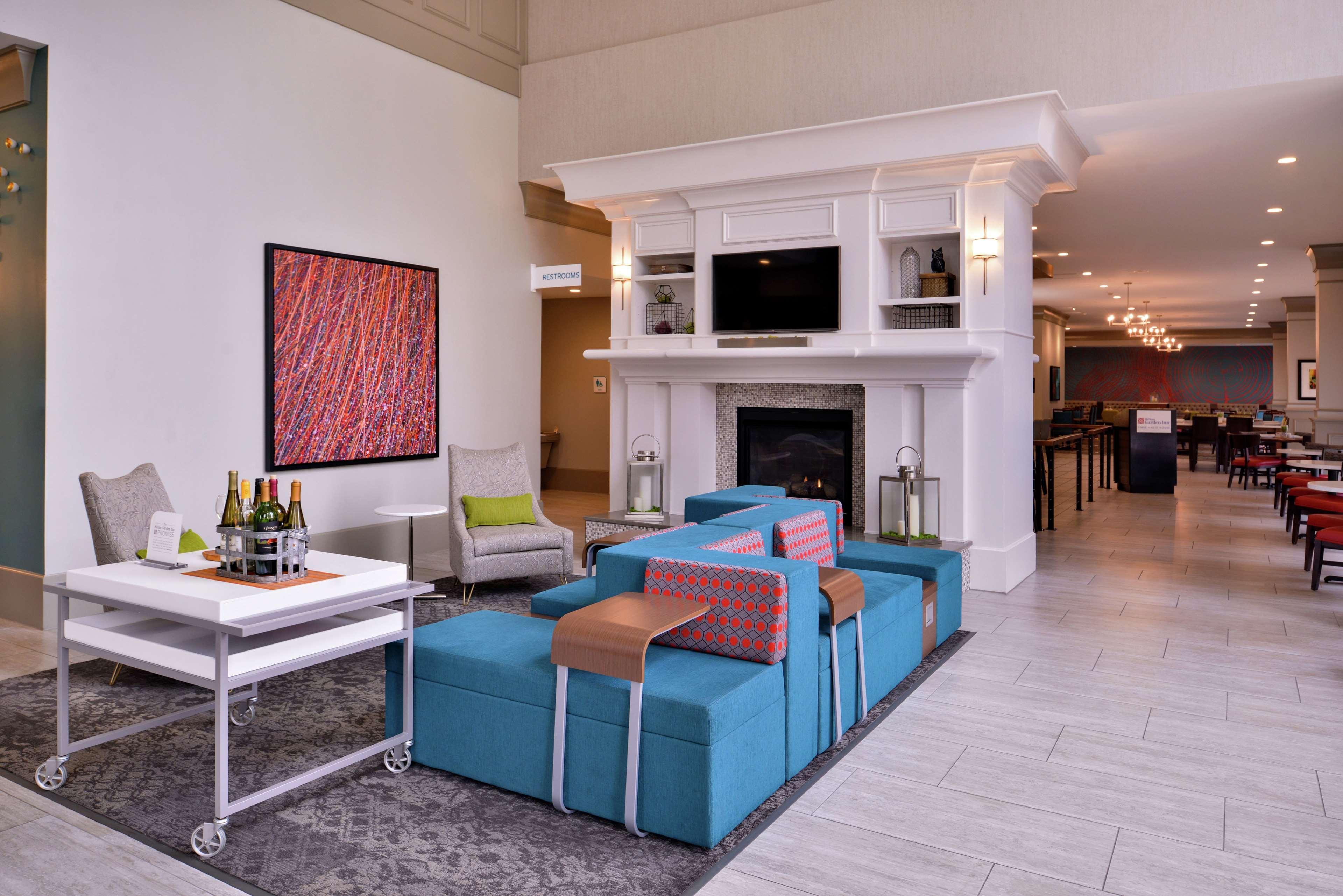 Hilton Garden Inn Terre Haute Exterior foto